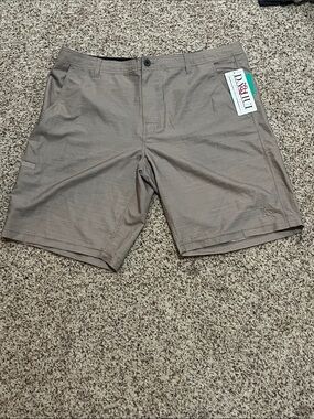 NWT DAHUI Men's Flat Front Stretch Shorts - Taupe